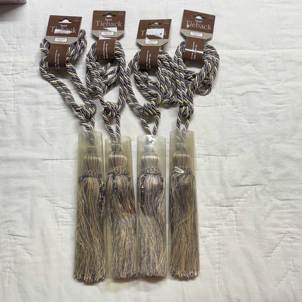 Signature Collection Elegant Silver & Cream Tassel Curtain Tiebacks Set of 4 NWT